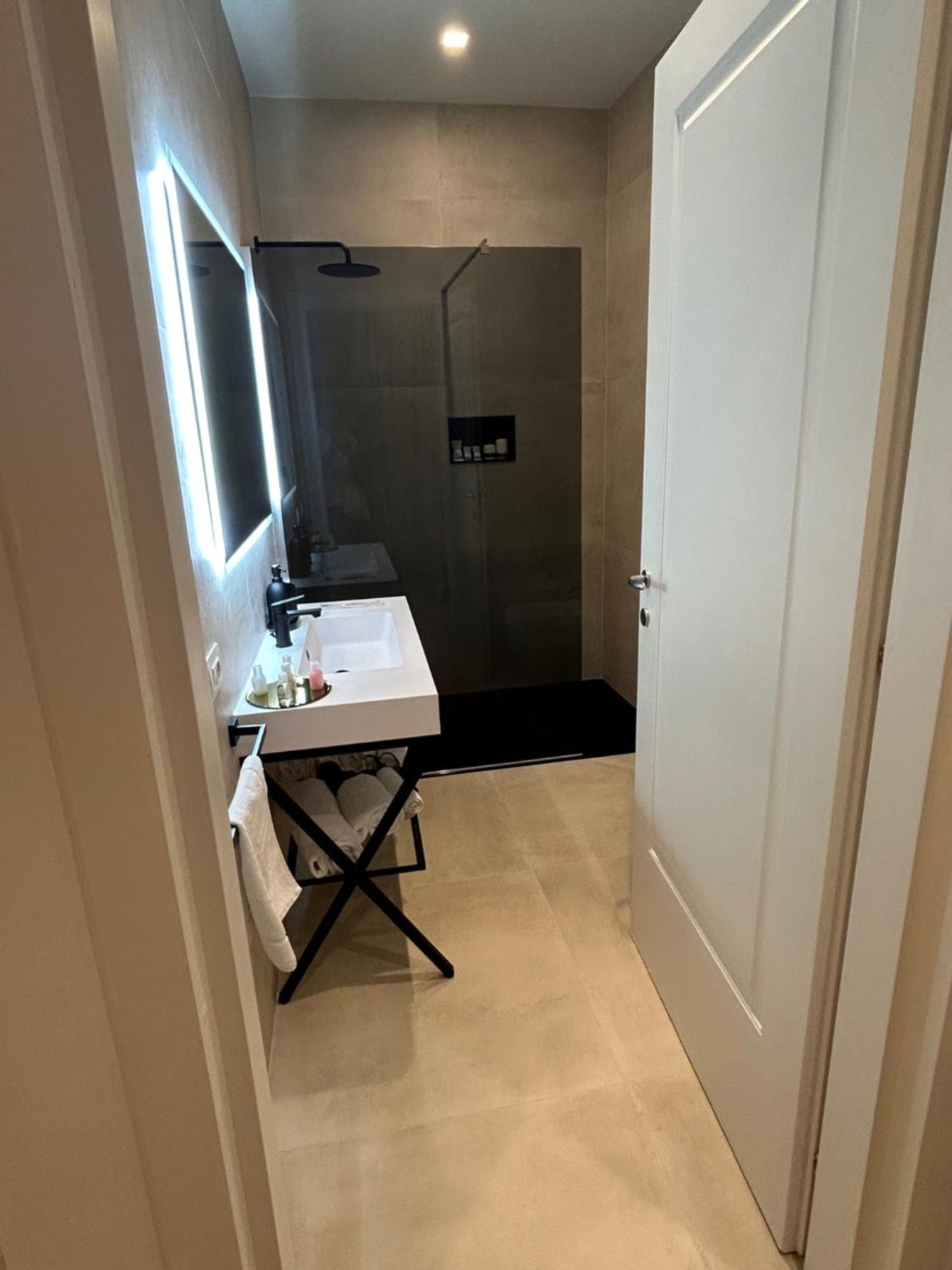 Casa Lounge Costituzione Hotel Cagliari Bagian luar foto